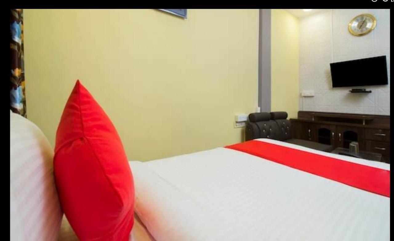 Hotel Swaraj Logde Panvel Buitenkant foto